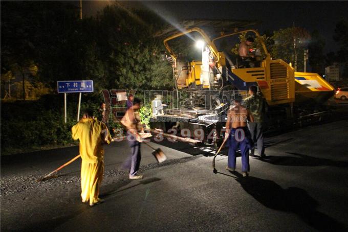 深圳市公明下村路口沥青路面工程,深圳沥青路面摊铺,东莞沥青施工队,摊铺机租用价格,压路机租凭多少钱,彩色沥青路面,沥青搅拌站,做沥青的厂家,深圳鼎峰交通工程有限公司