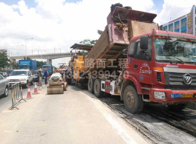 龙岗区深汕公路扩建沥青修补工程,沥青路面摊铺工程,沥青混凝土路面价格,沥青混凝土多少钱一平方